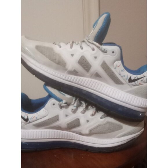 Nike Boy's Air Max Genome White Blue DM7600 100 Fashion Shoes Size 7Y - Picture 12 of 14